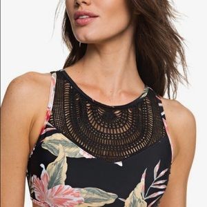 ROXY Sea Lovers Crochet Crop Top Swim NWOT Med